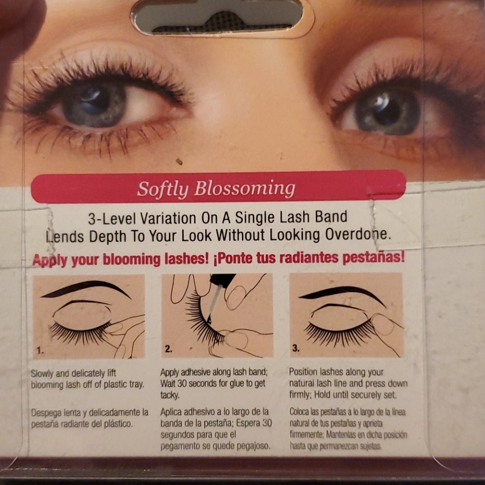 Lashes - Picture 5 of 7